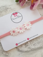 Load image into Gallery viewer, Pink Daisy Baby Band