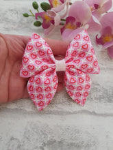 Load image into Gallery viewer, XO XO Bow