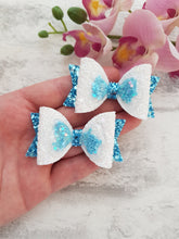 Load image into Gallery viewer, Blue Shaker Pigtails