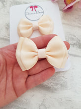 Load image into Gallery viewer, Cream Pigtails