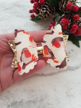 Load image into Gallery viewer, Robin Bow