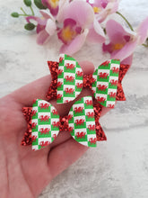 Load image into Gallery viewer, Welsh Pigtails