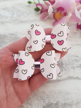 Load image into Gallery viewer, Heart Pigtails