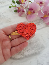 Load image into Gallery viewer, Big Heart Clip
