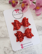 Load image into Gallery viewer, Red Glitter Bow