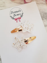 Load image into Gallery viewer, White & Gold Mini Star Clips