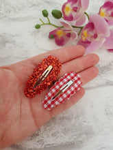 Load image into Gallery viewer, Red Snap Clip Set