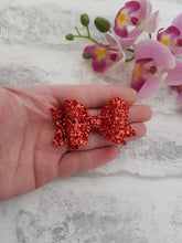 Load image into Gallery viewer, Red Glitter Bow