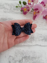 Load image into Gallery viewer, Navy Glitter Bow