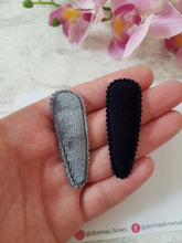 Load image into Gallery viewer, Velvet Snap Clips