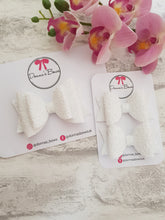 Load image into Gallery viewer, White Glitter Bow