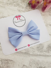 Load image into Gallery viewer, Cotton Pinch bows
