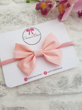 Load image into Gallery viewer, Cotton Pinch bows