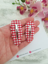 Load image into Gallery viewer, Red Snap Clip Set