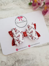 Load image into Gallery viewer, Polar Bear Bow