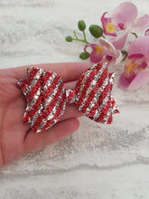 Load image into Gallery viewer, Candy Stripe Bow