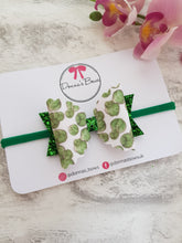 Load image into Gallery viewer, Sprout Bow