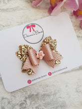 Load image into Gallery viewer, Gold Rose Bow