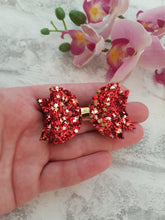 Load image into Gallery viewer, Gold Star Pigtails