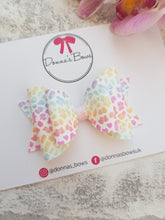 Load image into Gallery viewer, Ombré Leopard Bow