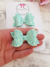 Load image into Gallery viewer, Mint Pigtails