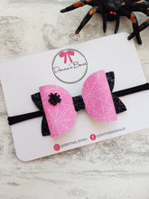 Load image into Gallery viewer, Pink Spider Bow
