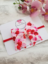 Load image into Gallery viewer, Heart & Charm Bow