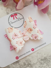 Load image into Gallery viewer, Sheep Bow