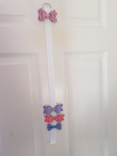 Load image into Gallery viewer, Bow Holder