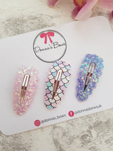 Load image into Gallery viewer, Mermaid Scale Clips