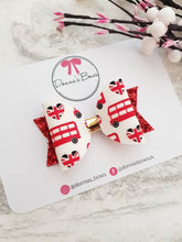 Load image into Gallery viewer, London Theme Bow