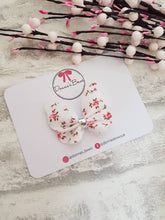 Load image into Gallery viewer, Floral Butterfly Bow