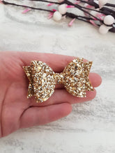 Load image into Gallery viewer, Gold Pigtail Bows