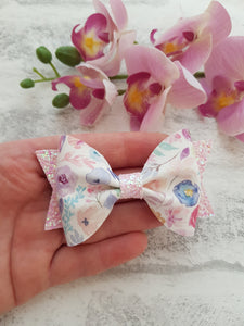 Floral Pinch Bow