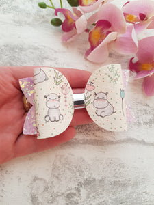 Hippo Bow