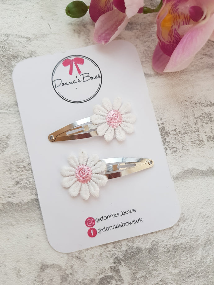 Mini Daisy Clips