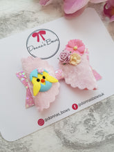 Load image into Gallery viewer, Easter Chick Bow
