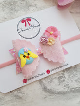 Load image into Gallery viewer, Easter Chick Bow
