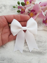 Load image into Gallery viewer, Ribbon Sailor Bows
