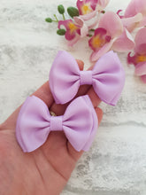 Load image into Gallery viewer, Lilac Ribbon Pogtails
