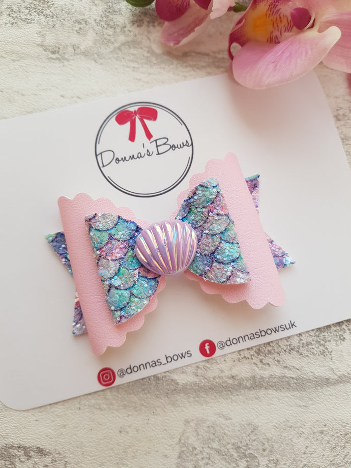 Mermaid Shell Bow