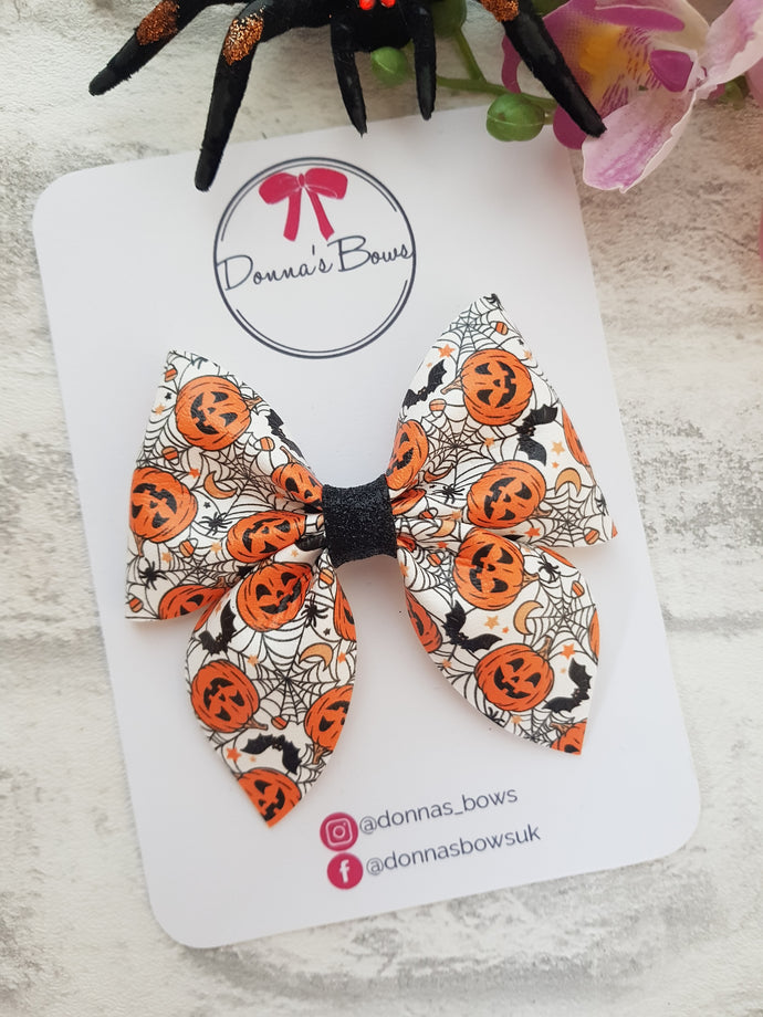 Pumpkin Sailor Bow