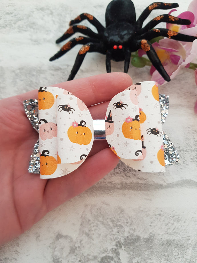 Pumpkin Bow