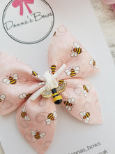 Load image into Gallery viewer, Bee Charm Bow
