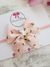 Load image into Gallery viewer, Bee Charm Bow
