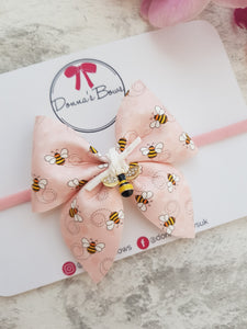 Bee Charm Bow