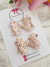 Load image into Gallery viewer, Goldie Pigtails
