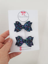 Load image into Gallery viewer, Black Oil Pigtail Bows
