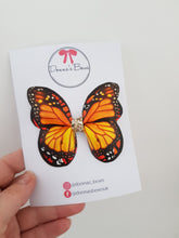Load image into Gallery viewer, Butterfly Bow
