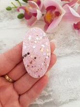 Load image into Gallery viewer, Pinky Oval Snap Clips
